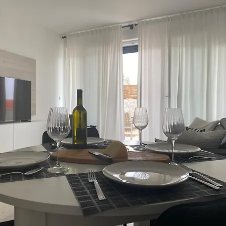 Apartamento The First One